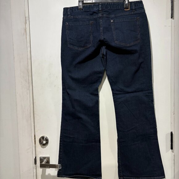 Nevada Jeans for women Size 36 Waist 33L, Blue in color, - Picture 2 of 3